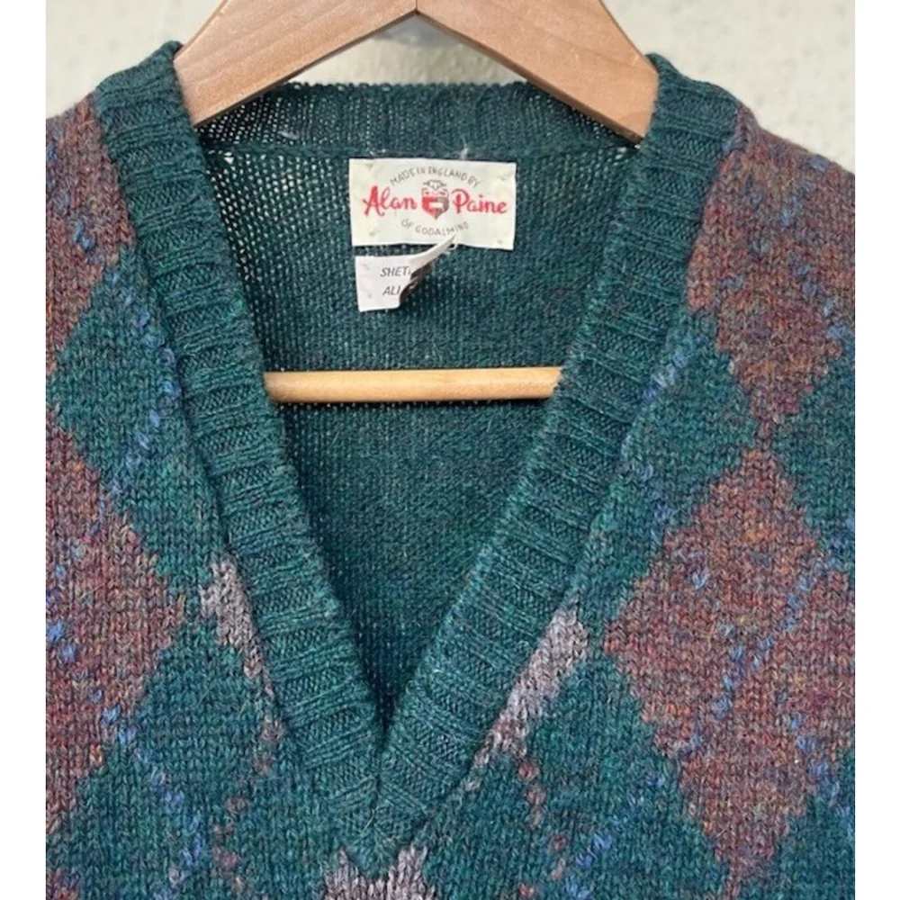 VTG Alan Paine Sweater Vest Diamond Argyle England V Neck Shetland Wool Grandpa